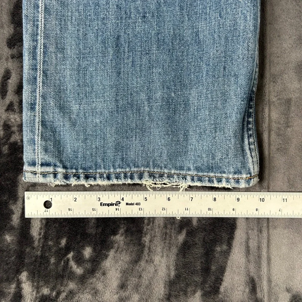 Banana Republic Relaxed Fit Jeans Mens 35x30 Blue Light Wash Cotton Distressed